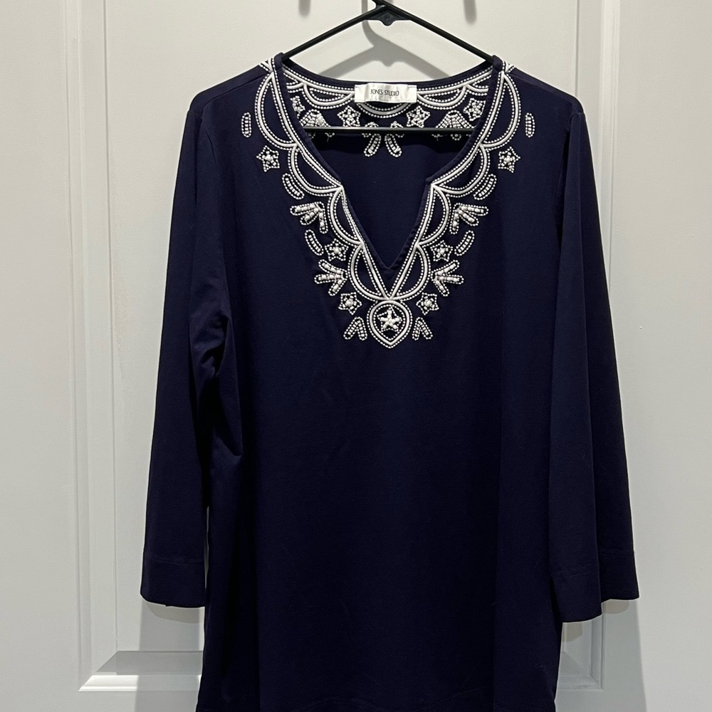 476 Jones Studio Women’s 3/4 Sleeve Navy Blue Blouse with Embroidery Details